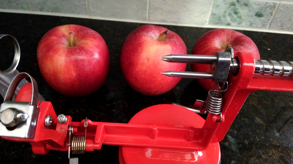 apple peeling gadget